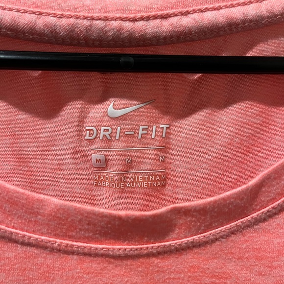 Nike DRI-FIT t shirt - coral - Picture 2 of 4